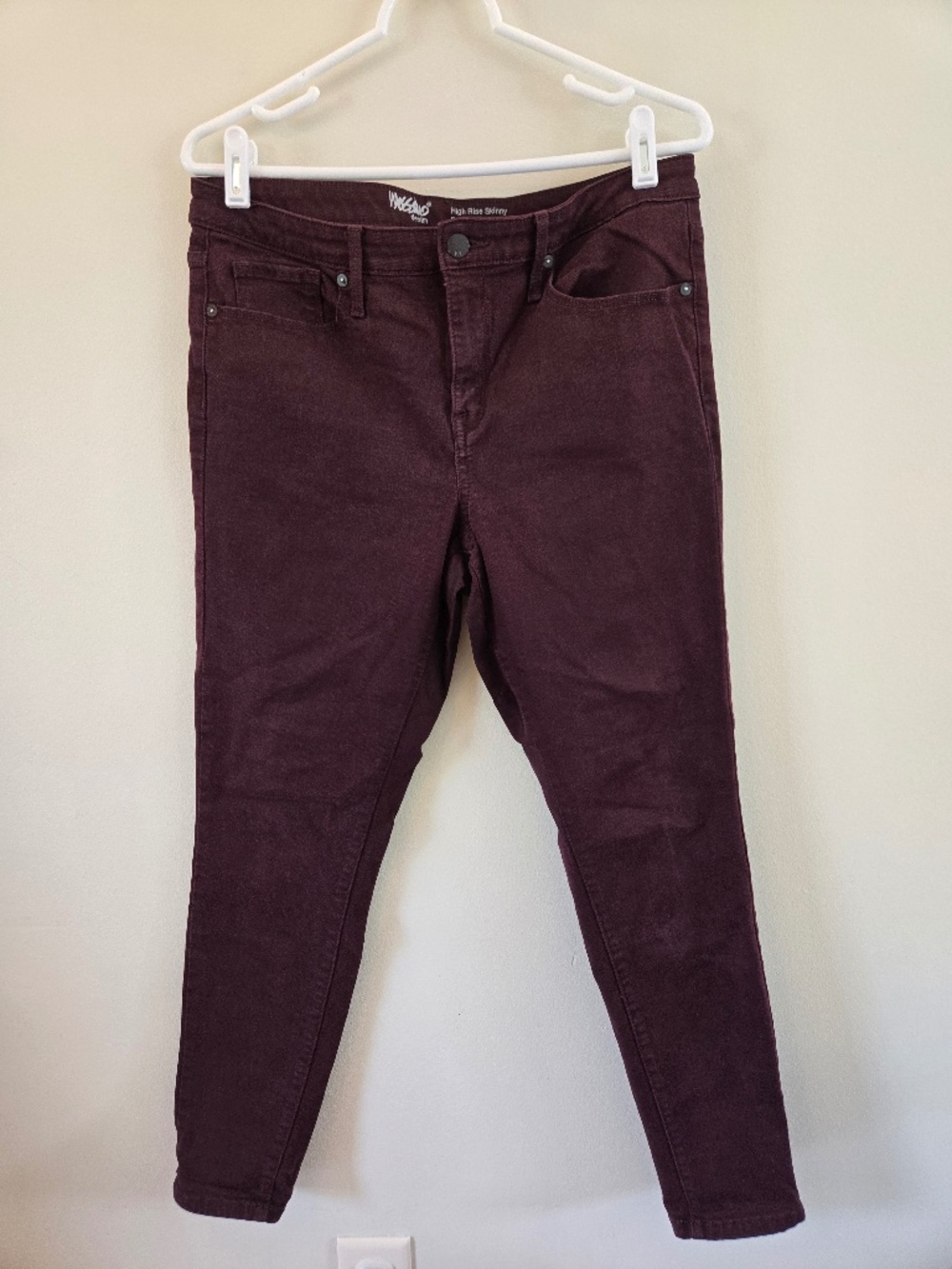 Mossimo High Rise Maroon Plum Skinny Jeans